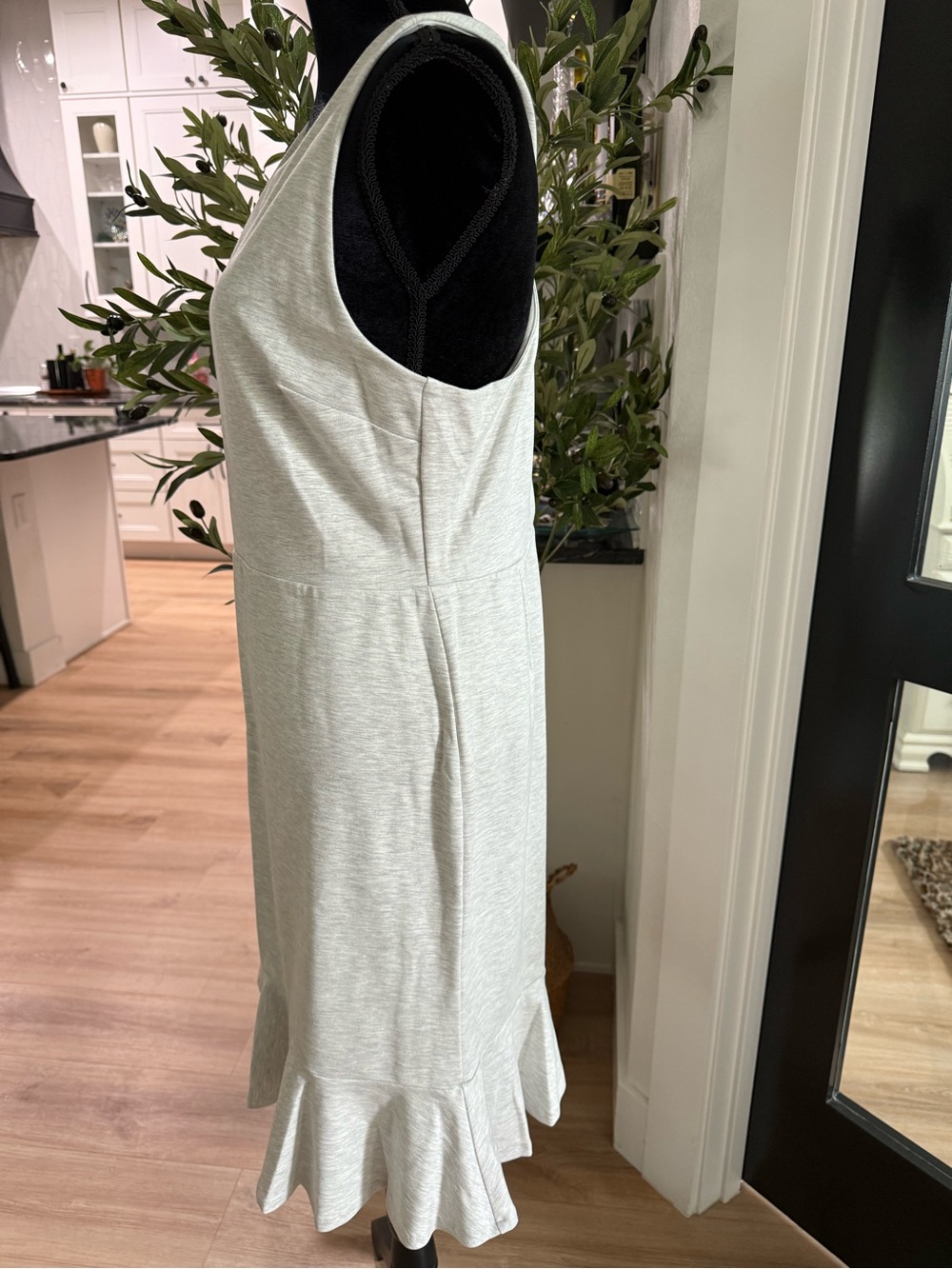 NWT Banana Republic Heather Gray Cross Back Ruffle Dress - 10P